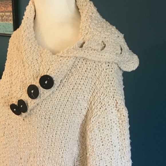 Chunky cream sweater by Willlow - Picture 4 of 9